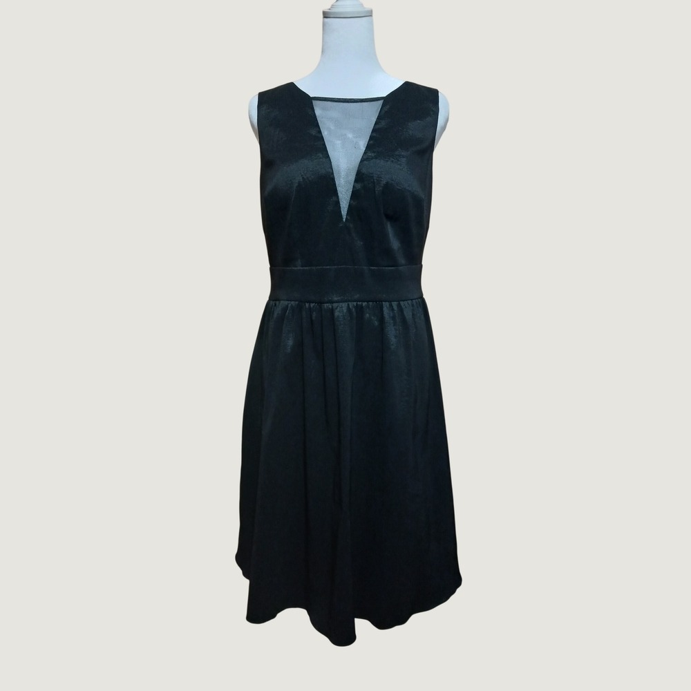 Hailey Adrianna Papell Black Mesh V-Neck Satin Fit and Flare Cocktail Dress 10
